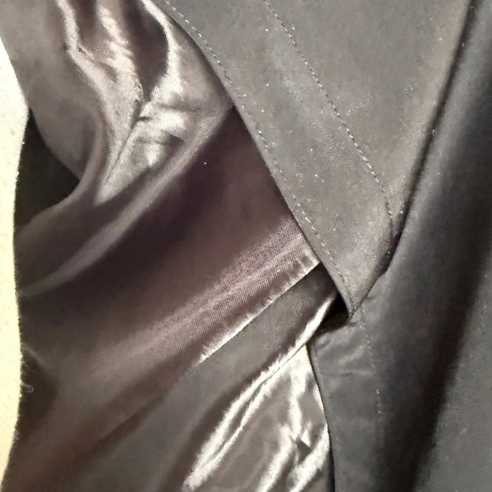 VTG London Fog Women's Black Lightweight Trench Coat - Picture 6 of 13